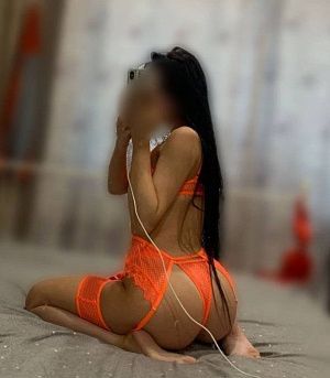 Брюнетка фигура огонь, Брюнетки - фото