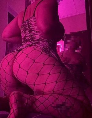 Малая секси 24 года — эротические фото