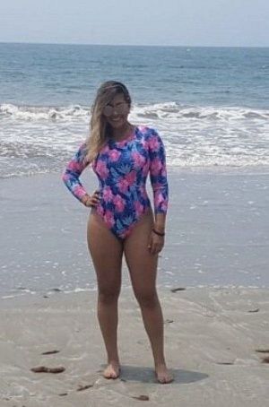 Вика — эротические фото